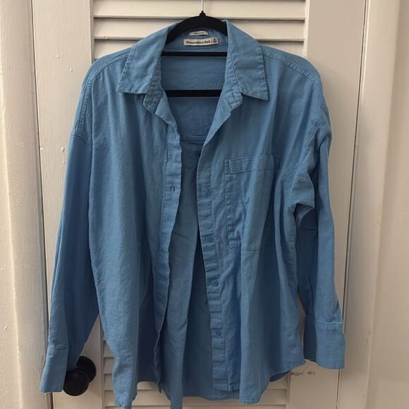 Abercrombie & Fitch Light Blue Oversized Shirt Size Medium - Picture 4 of 9